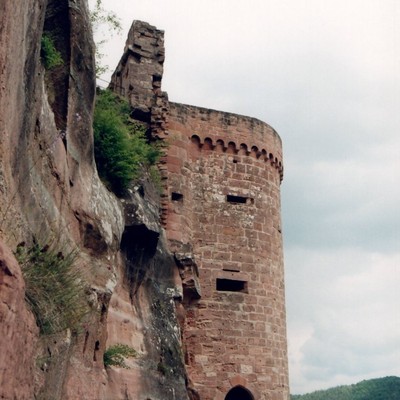 Altdahn, Burg