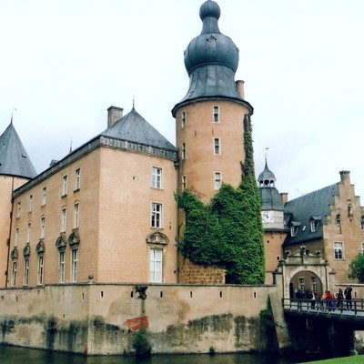 Gemen, Jugendwasserburg