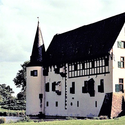 Langendorf, Burg