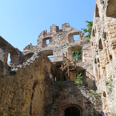 Scharfenburg, Burgruine